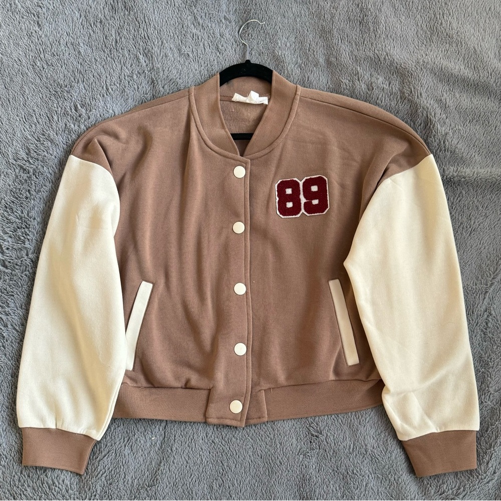 Brand - Pink Rose Color Block Snap Button Varsity Jacket
Size - X-Large